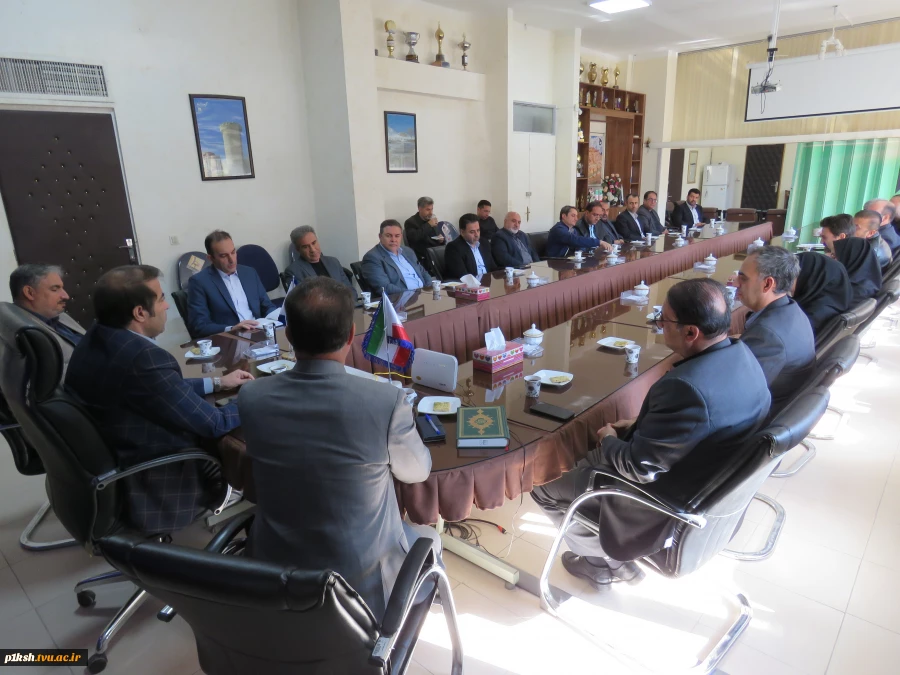 مراسم تکریم و معارفه معاونین سابق و جدید آموزشی پژوهشی دانشگاه ملی مهارت استان 5