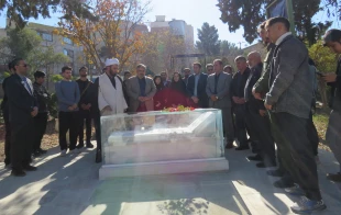 به بهانه هفته بسیج برگزار شد:
مراسم غبار روبی وتجدید میثاق اساتید، کارکنان و دانشجویان دانشگاه ملی مهارت استان کرمانشاه با شهید گمنام این دانشگاه 5