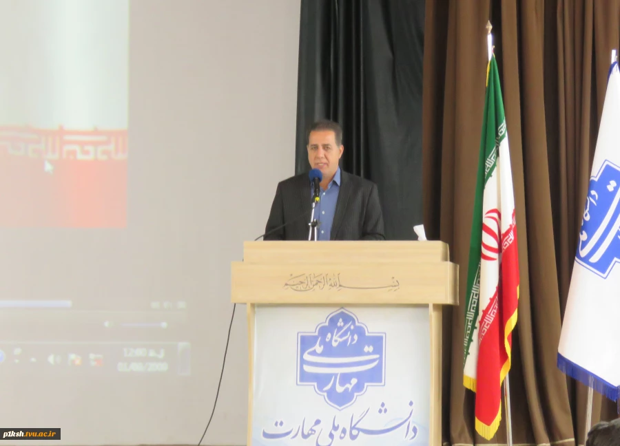 با همکاری معاونت علمی پژوهشی بسیج دانشجویی :
جشن بزرگ راه مهندسی در دانشگاه ملی مهارت استان کرمانشاه برگزار شد 2