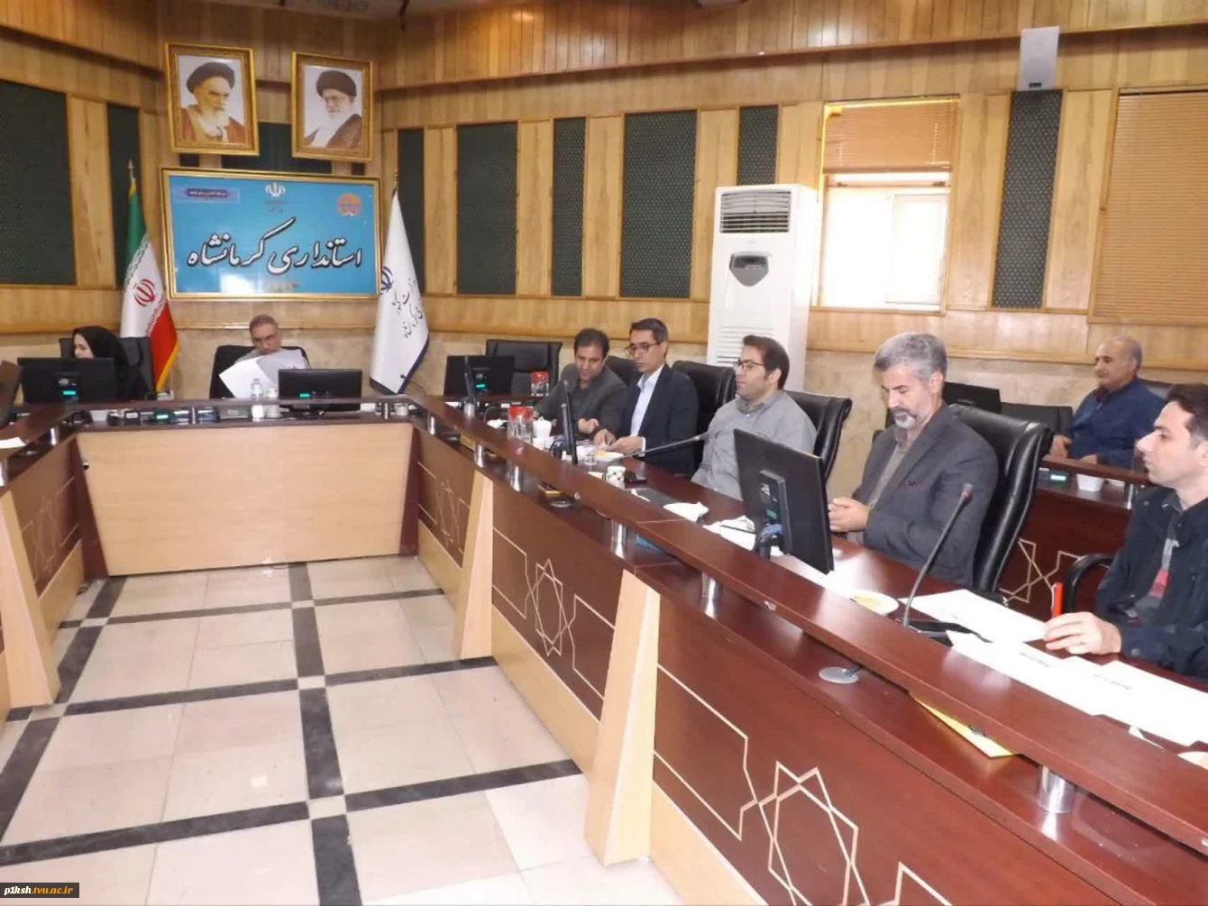 به منظور پیگیری میزان تخصیص اعتبارات به آموزشکده های سنقر و کنگاور صورت گرفت:
برگزاری نشست بررسی مصوبات سفر رئیس جمهور با حضور معاونت عمرانی استاندار