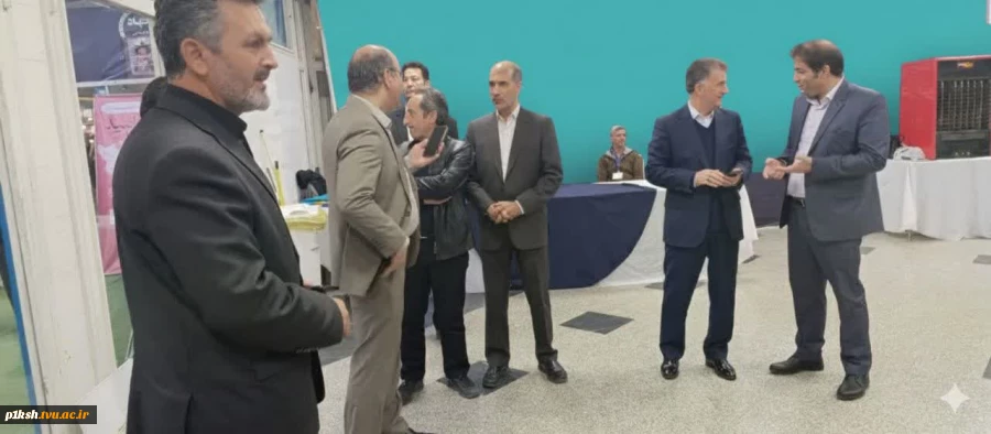 بازدیدمعاونت توسعه مدیریت و منابع استانداری کرمانشاه از غرفه دانشگاه ملی مهارت استان کرمانشاه 2