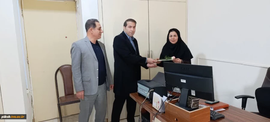 تجلیل از بانوان کارمند دانشگاه ملی مهارت واحد استان کرمانشاه به مناسبت ولادت حضرت زهرا(س)  2