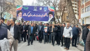 دانشگاهیان دانشگاه ملی مهارت استان کرمانشاه هم صدا و هم قدم با مردم غیور استان در راهپیمایی 22 بهمن شرکت کردند. 2