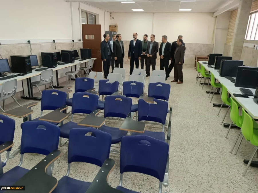 توسط معاونت اداری، مالی و مدیریت منابع دانشگاه ملی مهارت انجام شد:
 افتتاح چهارسایت کامپیوتر در دانشگاه ملی مهارت استان کرمانشاه 4