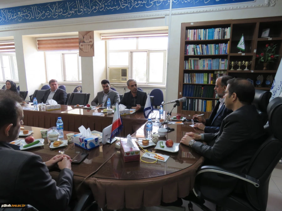 در جریان سفر معاونت اداری، مالی و مدیریت منابع دانشگاه ملی مهارت صورت پذیرفت:
برگزاری جلسه پرسش و پاسخ کارکنان دانشگاه ملی مهارت استان 2