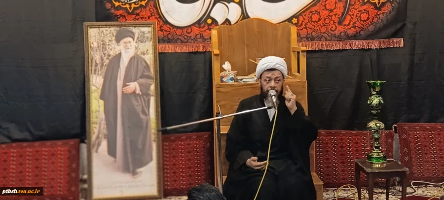 برگزاری مراسم سیاه پوشان محرم و یادبود رهبر شهید انقلاب در دانشگاه ملی مهارت استان کرمانشاه 6