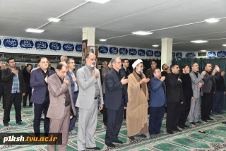 آیین سوگواری سالار شهیدان امام حسین(ع) و یاران با وفایشان در سازمان مرکزی دانشگاه برگزار شد.