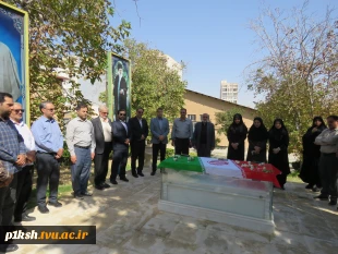 تجدید بیعت اساتید و کارکنان دانشگاه ملی مهارت استان کرمانشاه با شهدا و امام شهدا و امام شهید 5