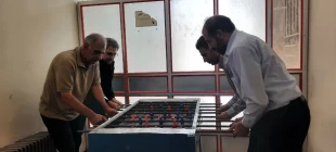 برگزاری مسابقه دارت و فوتبال دستی به مناسبت گرامی داشت هفته دفاع مقدس در آموزشکده پسران کرمانشاه 4